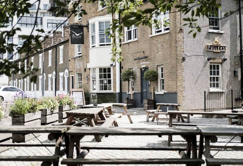 فندق The Pilot Inn