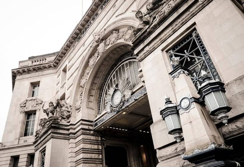 هتل The Wellington