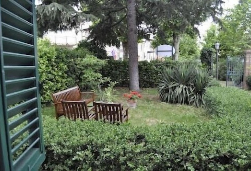 בית מלון כפרי Villa Della Certosa