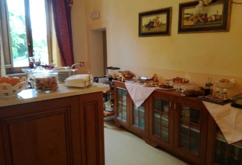 בית מלון כפרי Villa Della Certosa