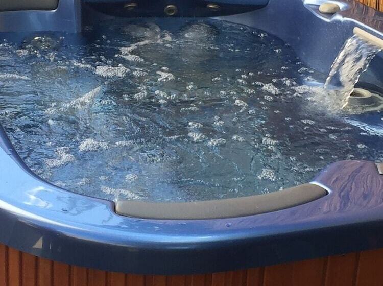 בית מלון כפרי Villa Della Certosa