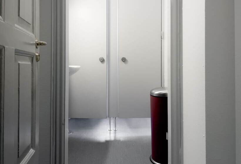 Отель Where To Sleep