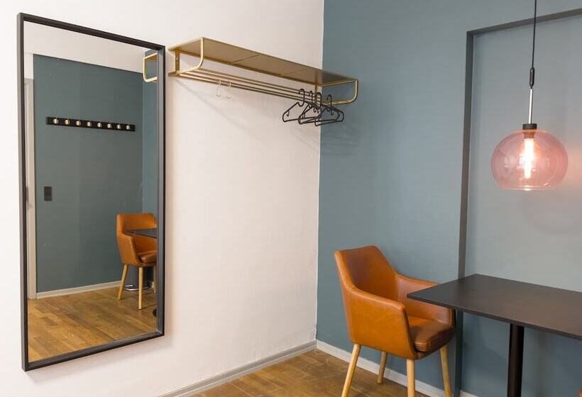 Отель Where To Sleep