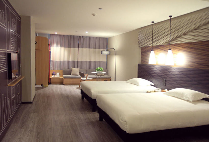 Отель Eastravel · Gaoxin Business