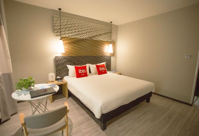 Отель Eastravel · Gaoxin Business