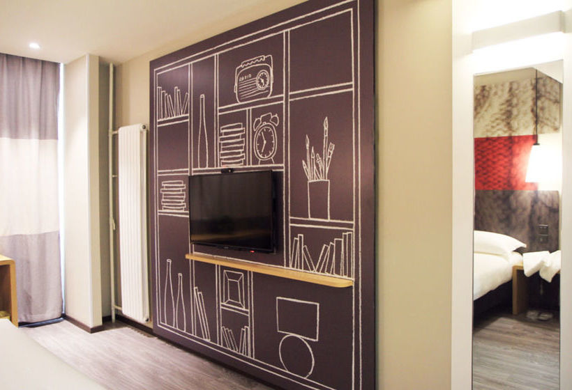 Отель Eastravel · Gaoxin Business