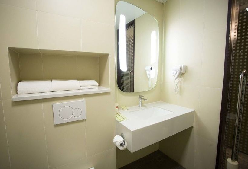 Отель Eastravel · Gaoxin Business