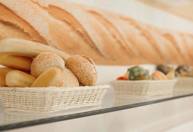 Отель Eastravel · Gaoxin Business