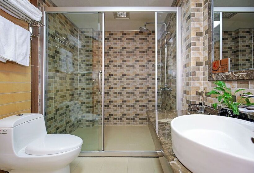 Отель Guilin Gunanmen