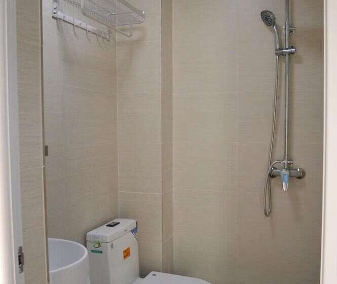 בית מלון כפרי Buddy S Hostel