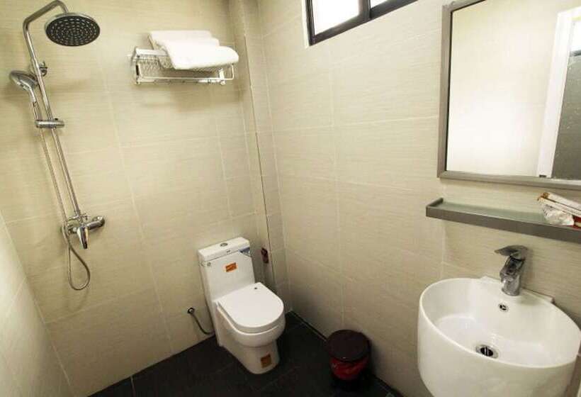 בית מלון כפרי Buddy S Hostel