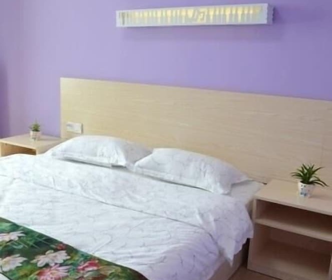 בית מלון כפרי Buddy S Hostel