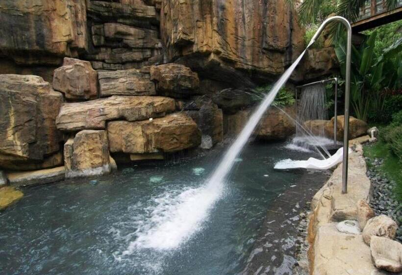 فندق Fuzhou Chuanjie Hotspring And Golf Club