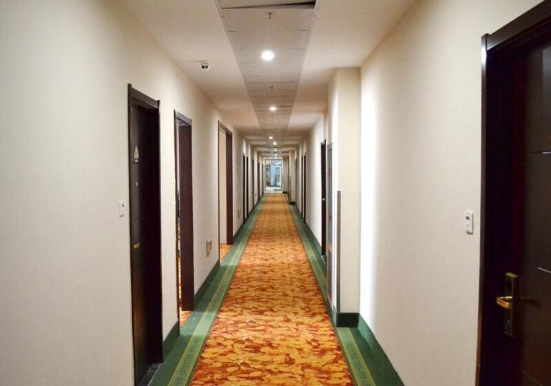 ホテル Greentree Inn Shandong Weihai Wendeng Baida Square Business