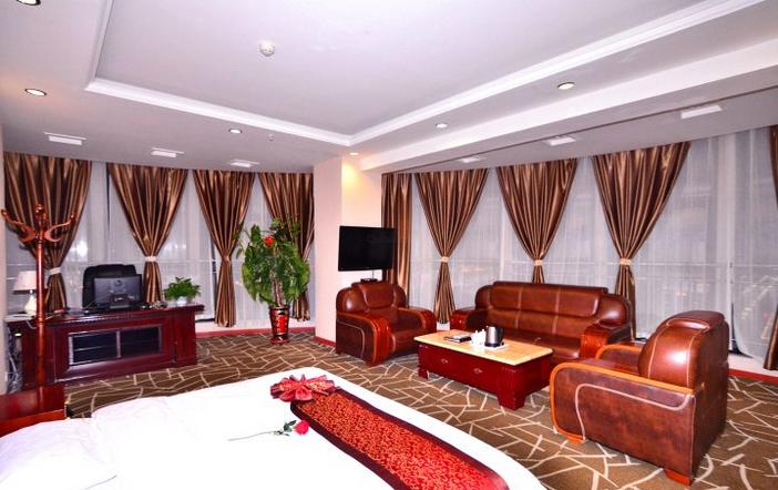 فندق Longhua Business