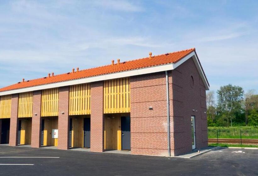 בית מלון כפרי Torpedoloods