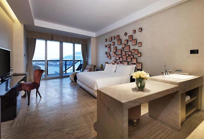 فندق Phoenix Island Resort Sanya