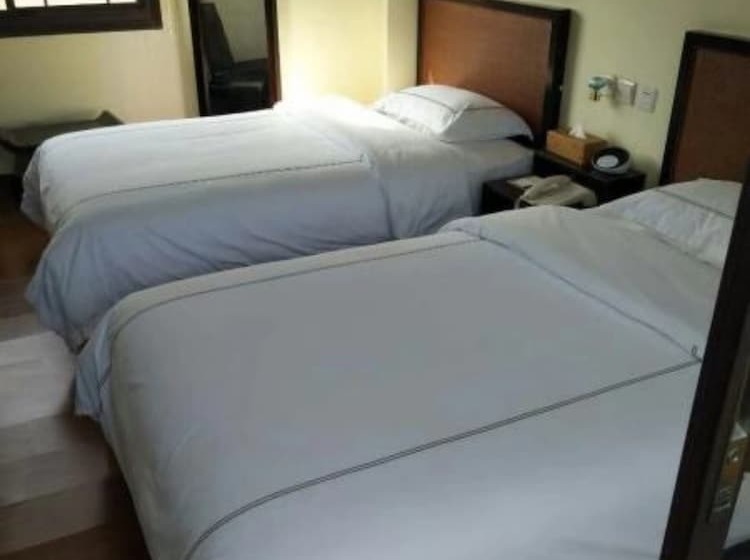 Отель Taibai Montain Scenery Retreats