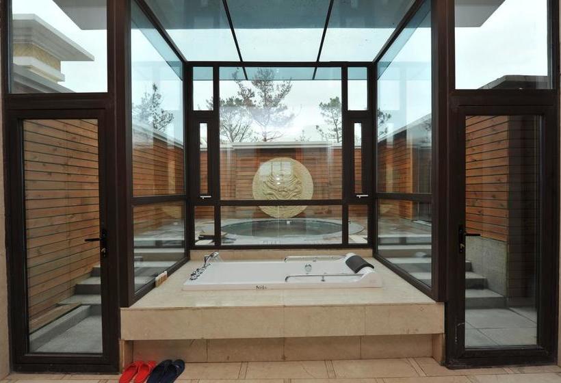 هتل Tangpo Hot Spring Resorts