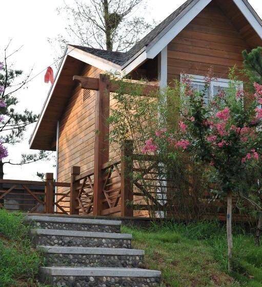 هتل Tangpo Hot Spring Resorts