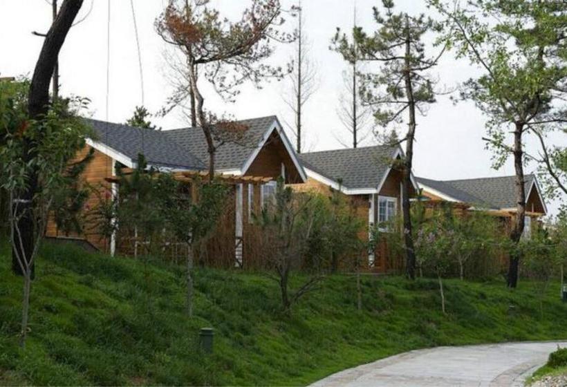 هتل Tangpo Hot Spring Resorts