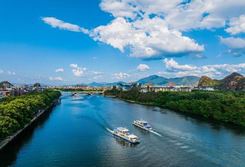 Wing Hotel Guilin  Pedestrian Street
