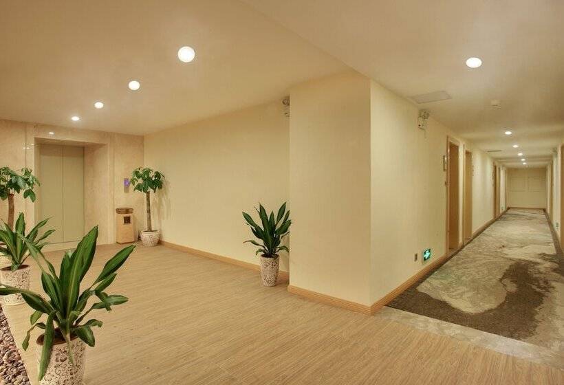 Wing Hotel Guilin  Pedestrian Street