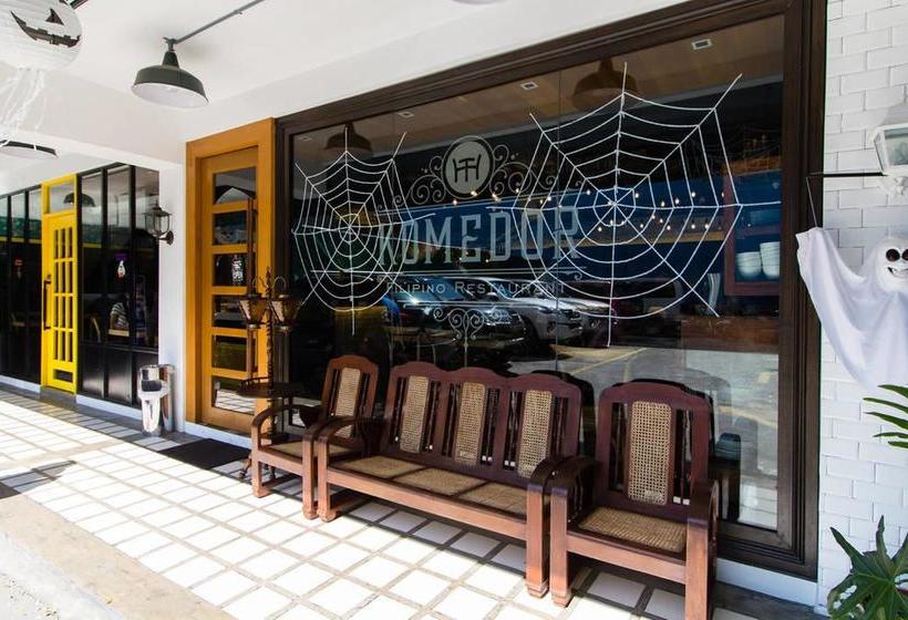 Bgc Hostel And Dorm  Qc