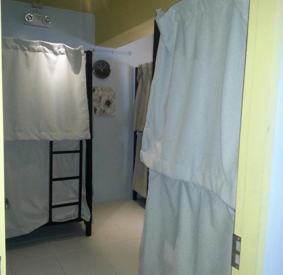 Bgc Hostel And Dorm  Qc