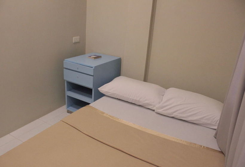 Bgc Hostel And Dorm  Qc