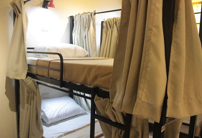 Bgc Hostel And Dorm  Qc