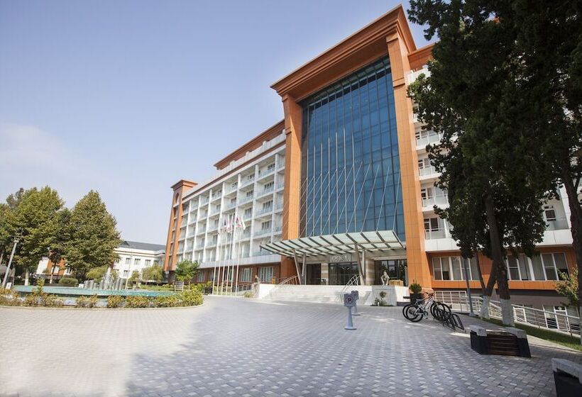 Chinar Hotel & Spa Naftalan