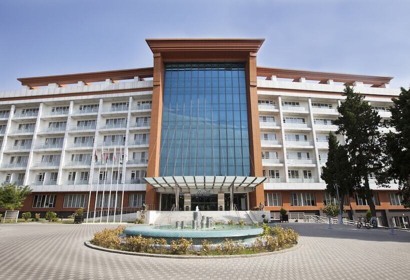 Chinar Hotel & Spa Naftalan