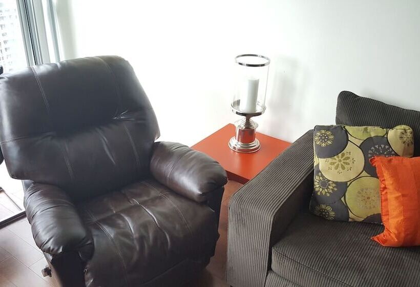 Custom Luxury Suite   By Elite Suites