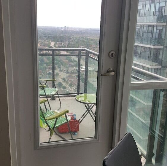 Custom Luxury Suite   By Elite Suites