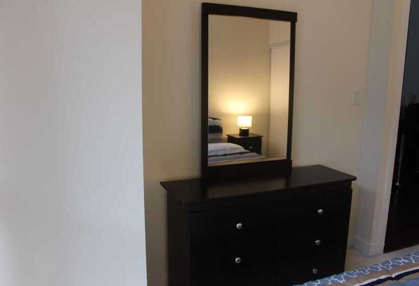 Custom Luxury Suite   By Elite Suites