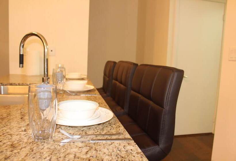 Custom Luxury Suite   By Elite Suites