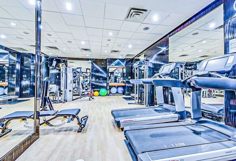 Deluxe Corner Suite By Elite Suites