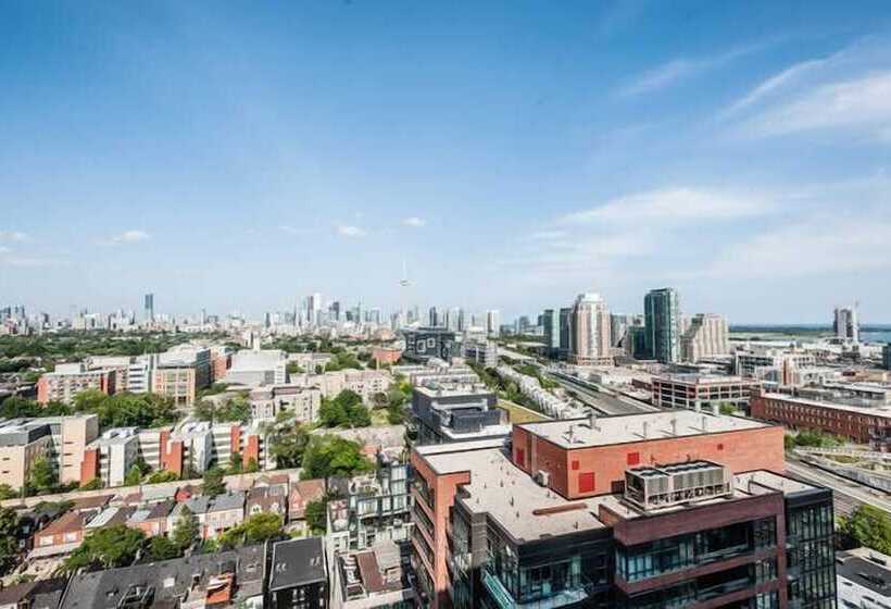 Gladstone Suites Toronto Central