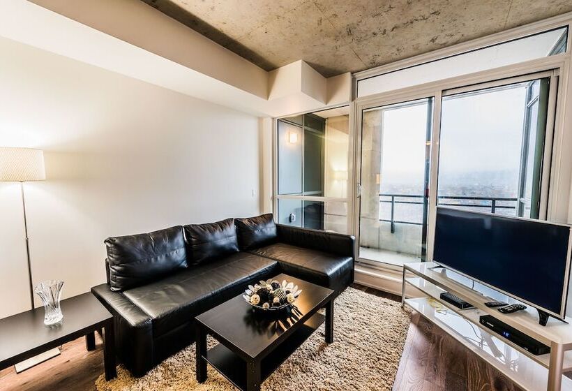 Gladstone Suites Toronto Central