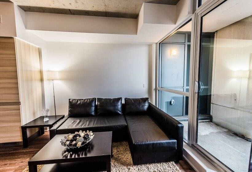 Gladstone Suites Toronto Central