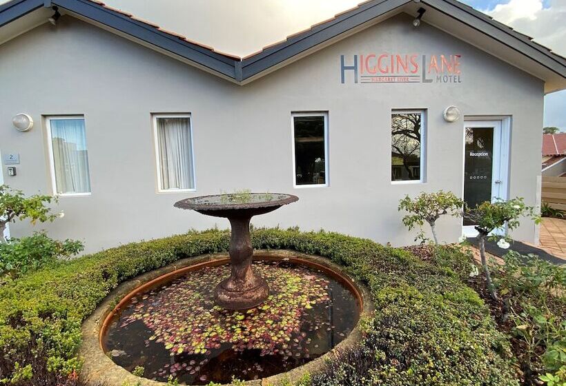 Higgins Lane Motel
