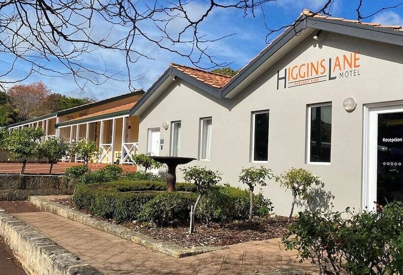 Higgins Lane Motel