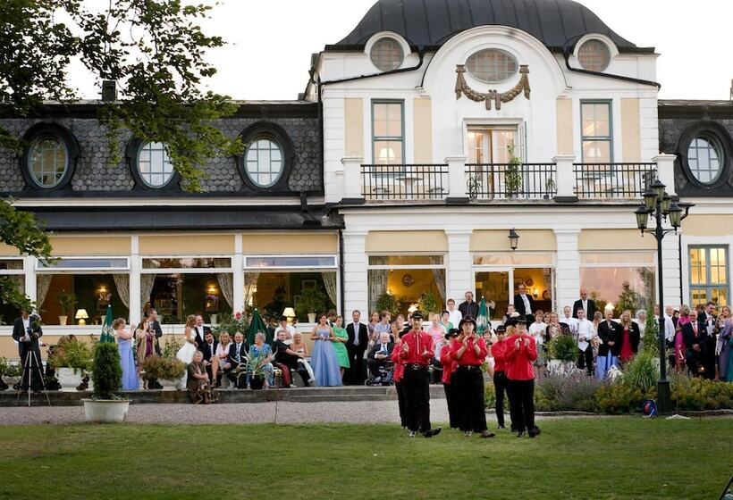 簡易ホテル Sjöbo Gästgifvaregård