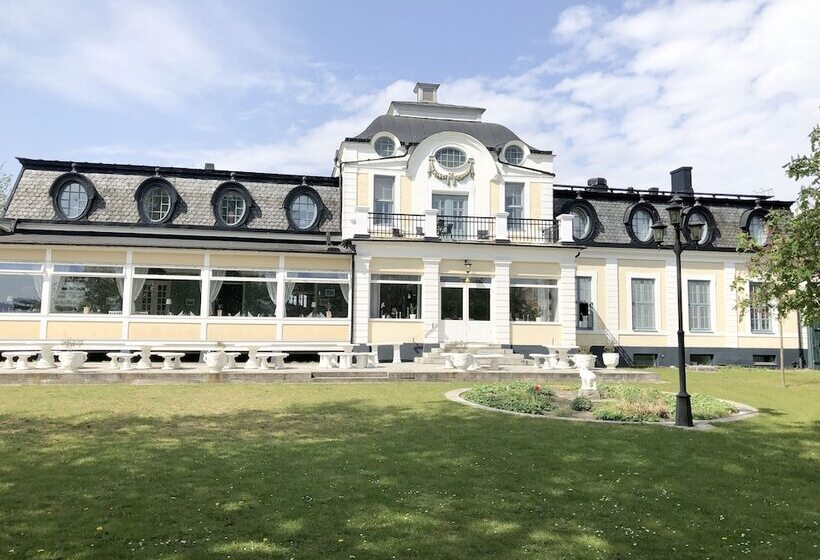 簡易ホテル Sjöbo Gästgifvaregård