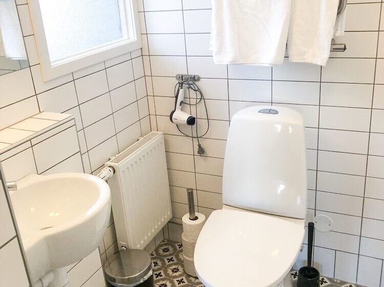 簡易ホテル Sjöbo Gästgifvaregård