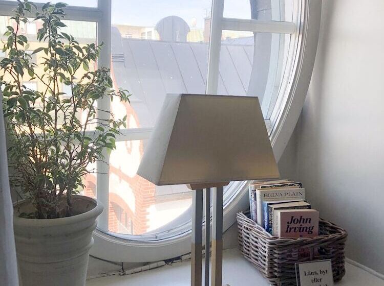 簡易ホテル Sjöbo Gästgifvaregård