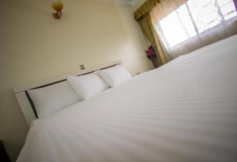 Alfa Hotel Munyonyo