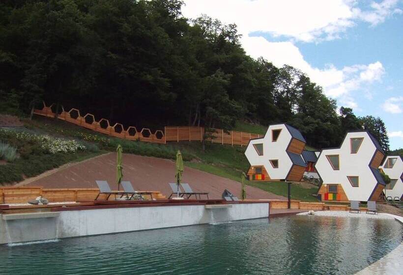 هتل Apartments & Wellness Skok