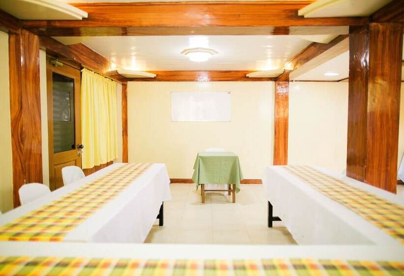 בית מלון כפרי Atiatihan Festival